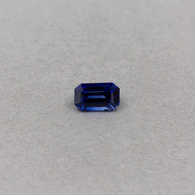 0.93 Carat Sapphire - Blue - Emerald