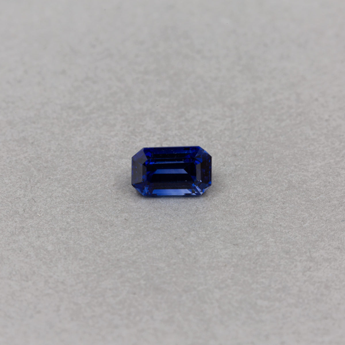 0.93 Carat Sapphire - Blue - Emerald