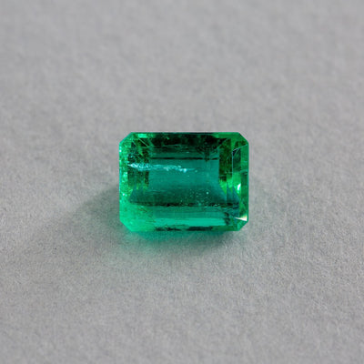 2.92 Carat Emerald - Green - Emerald