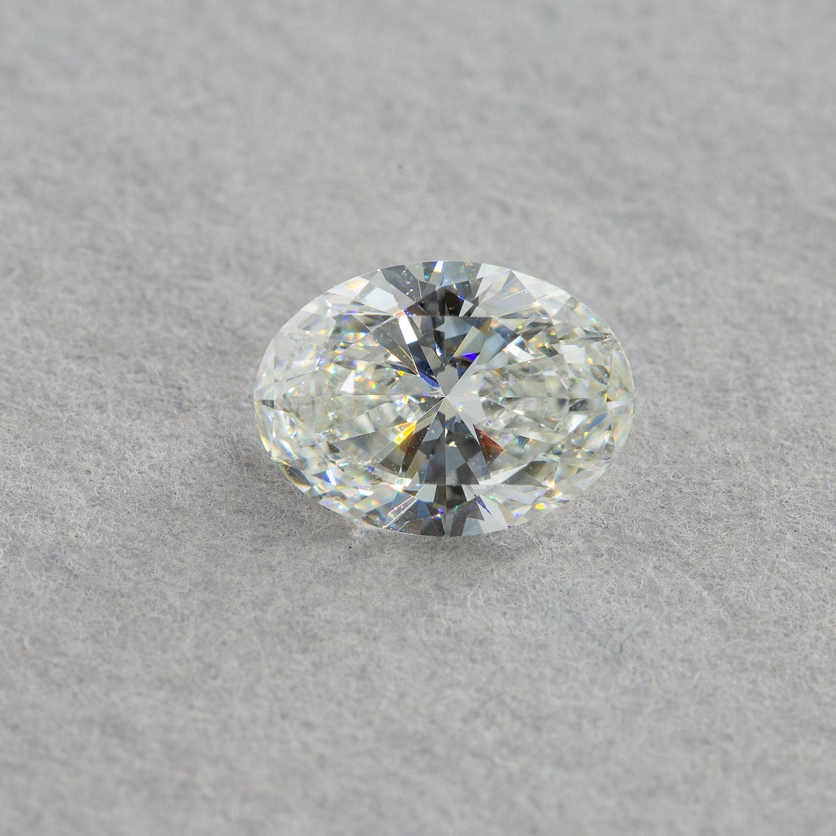 1.01 Carat Oval Diamond, G SI1, GIA Certified