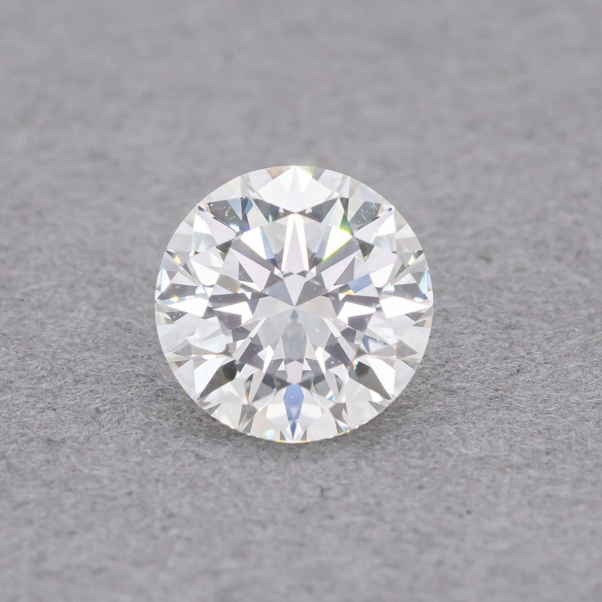 0.77 Carat Round Diamond