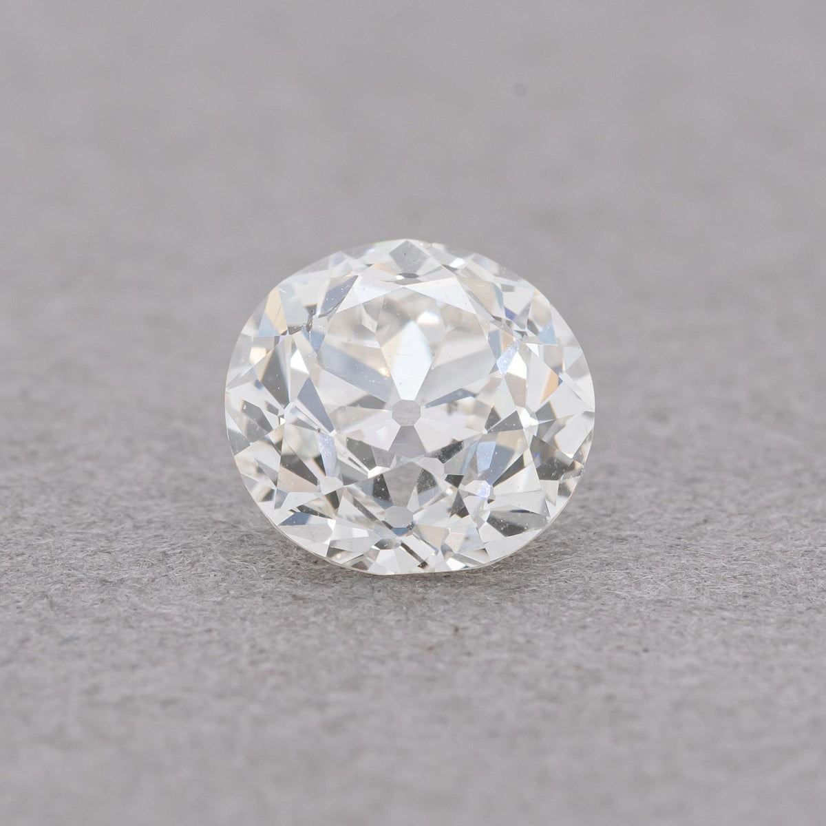 1.01 Carat Round Diamond