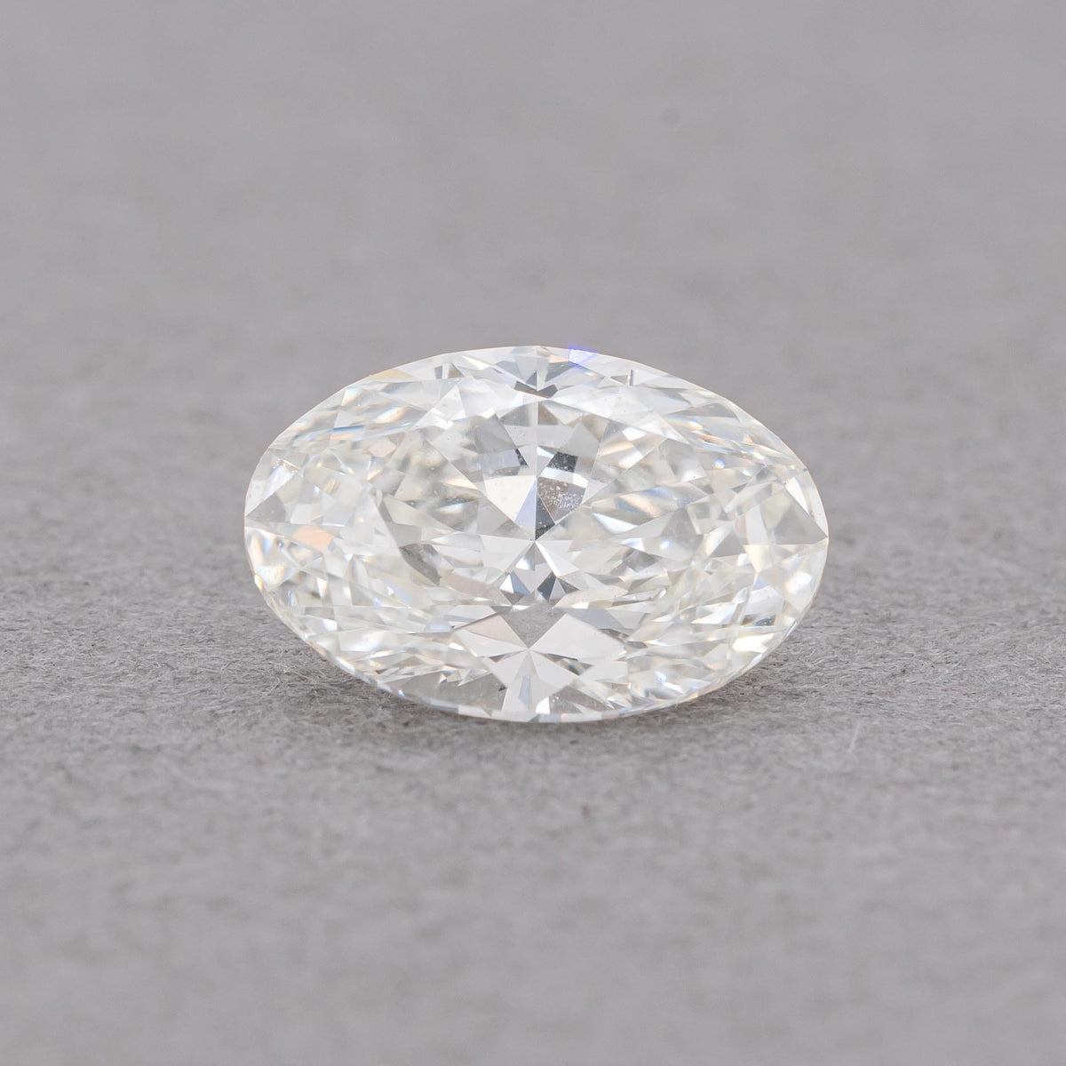 0.9 Carat Oval Diamond