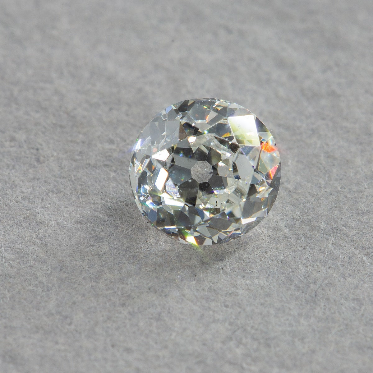 0.66 Carat Round Diamond, H VS2, GIA Certified