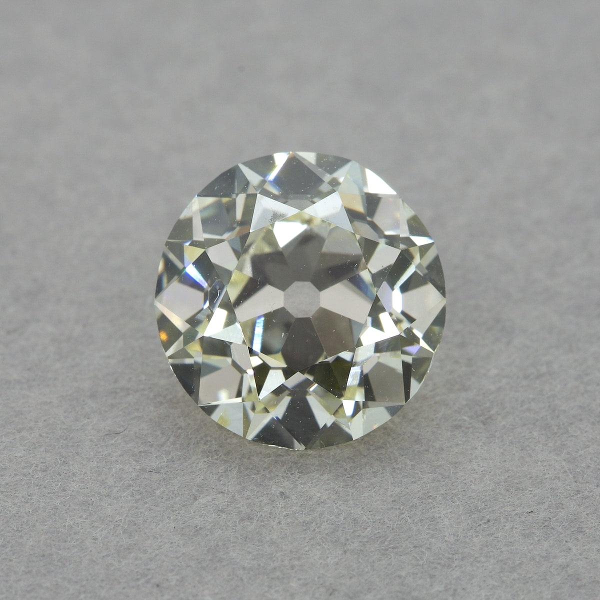 3.06 Carat Round Diamond, N SI1, GIA Certified