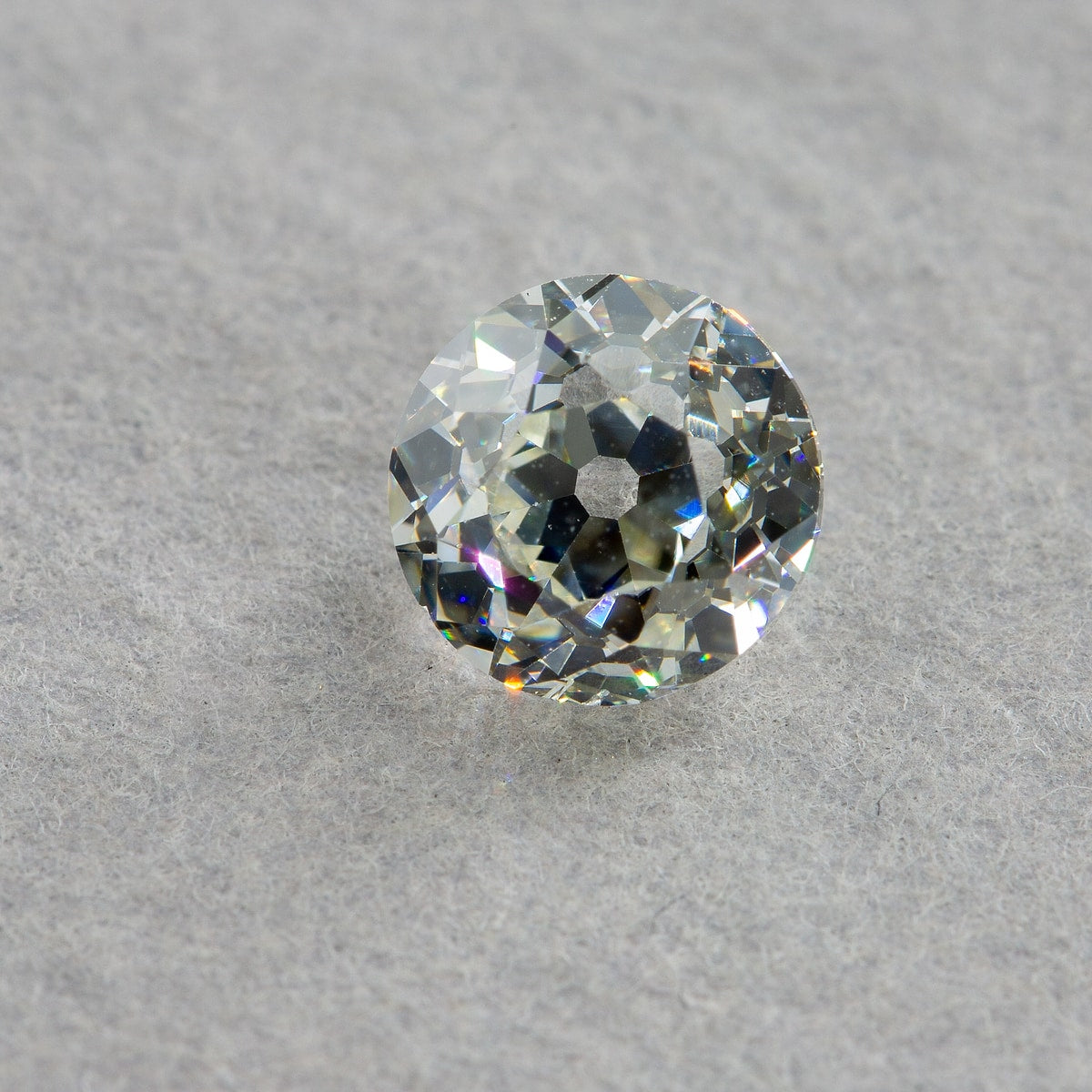 0.86 Carat Round Diamond, K SI1, GIA Certified