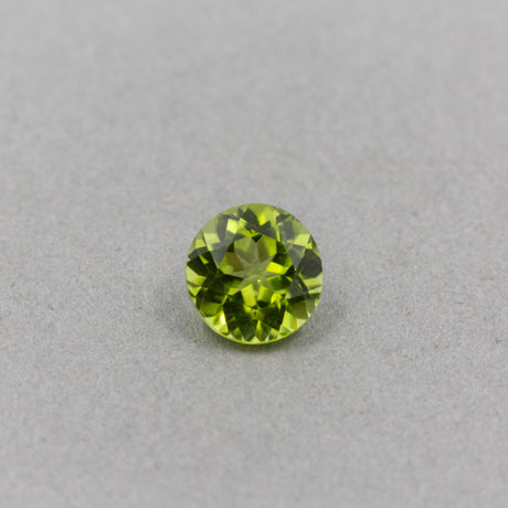 1.07 Carat Peridot Green Round