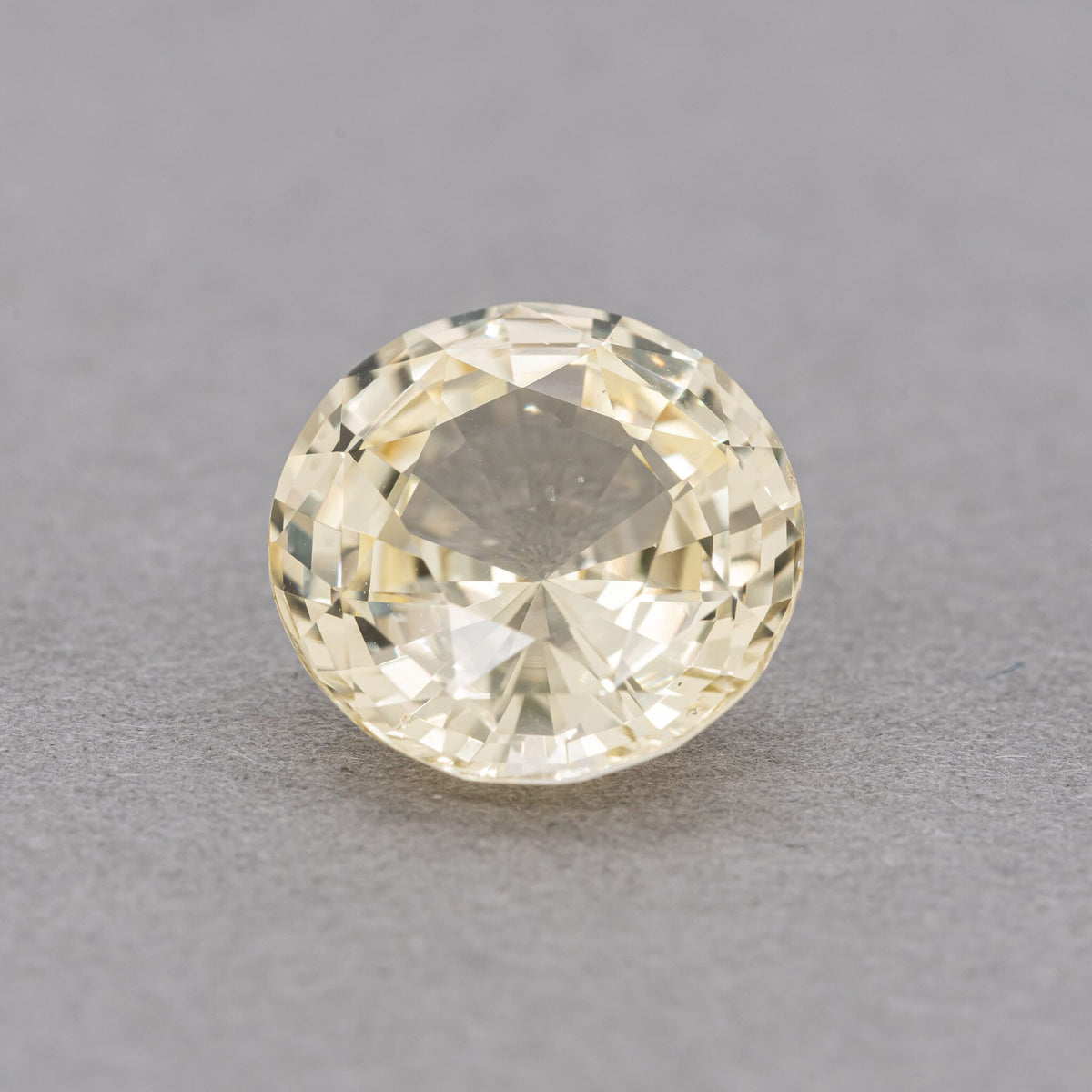 5.0 Carat Sapphire - Yellow - Round