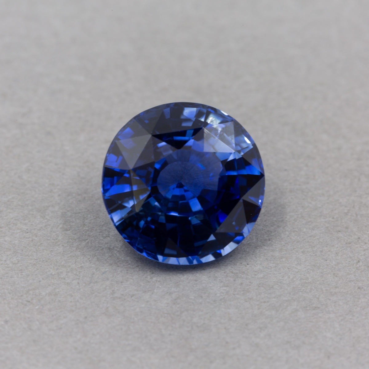 6.08 Carat Sapphire - Blue - Round