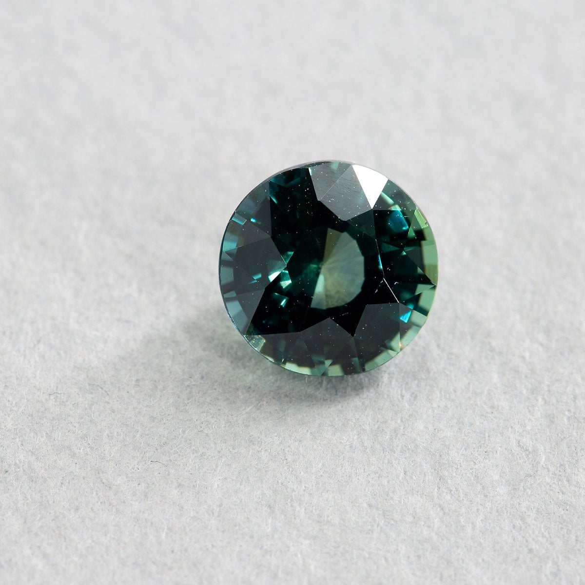 1.59 Carat Sapphire - Blue - Round