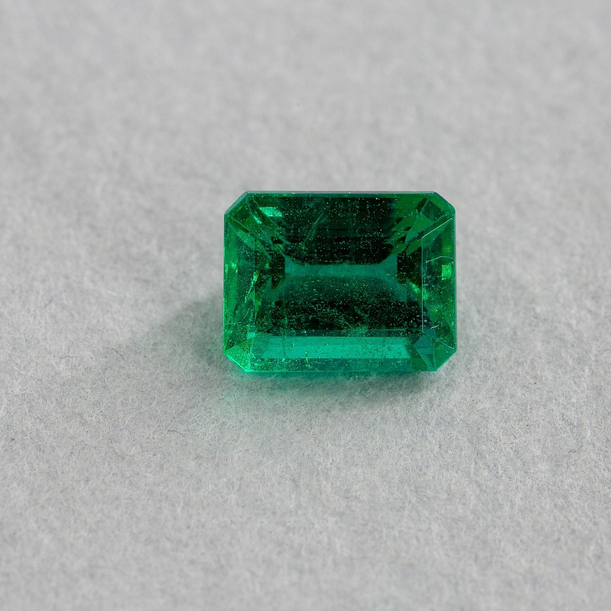 1.01 Carat Emerald - Green - Octagonal