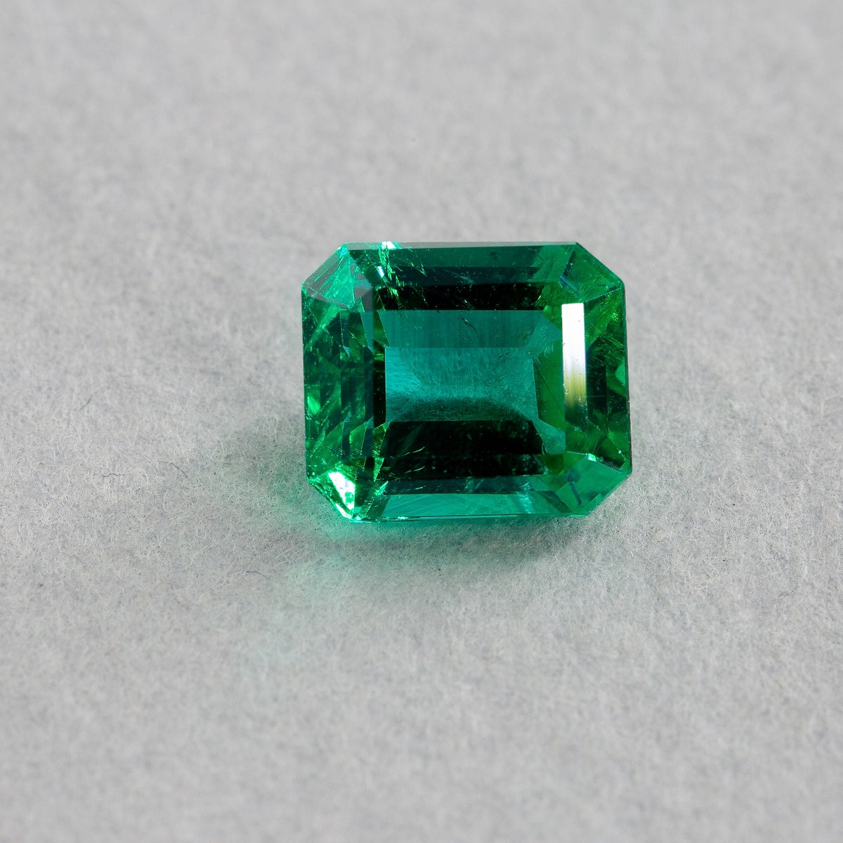 1.25 Carat Emerald - Green - Octagonal