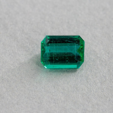 1.02 Carat Emerald Green Octagonal