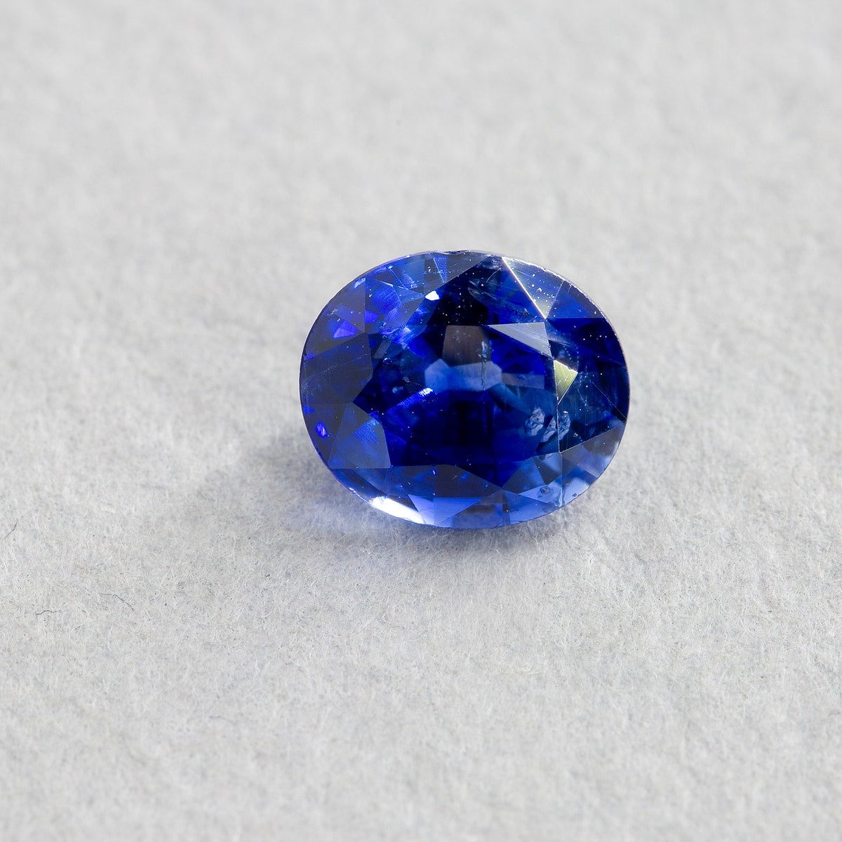 0.88 Carat Sapphire - Blue - Oval