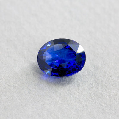 3.61 Carat Sapphire - Blue - Oval